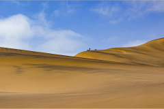 Vincent-Lavender-Figures-in-the-Namib-Desert-9